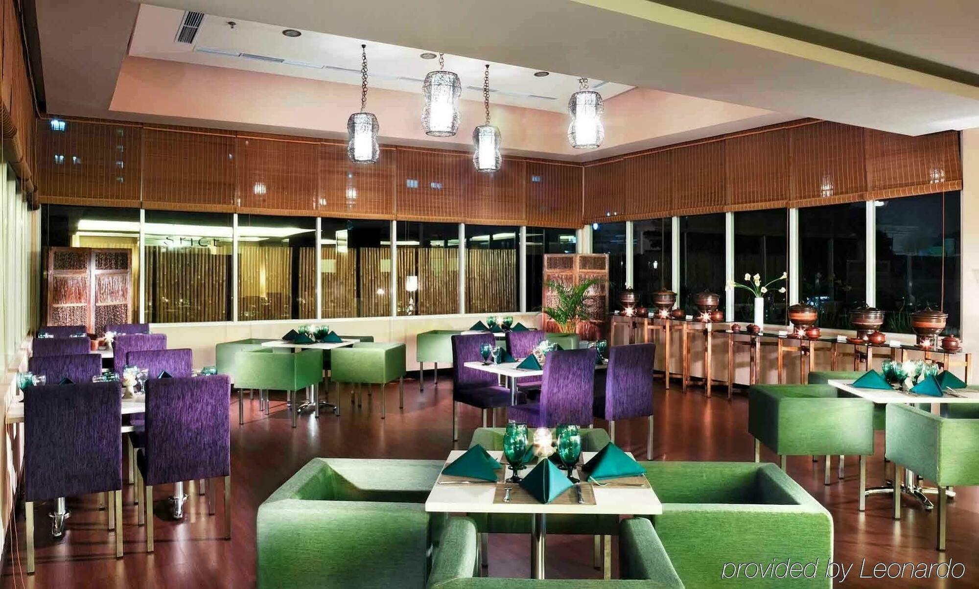 Hotel Mercure Kota 4*